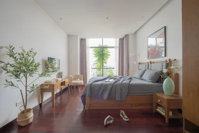Deluxe Double Room with Balcony — Express by M Village Thạch Thị Thanh, a brand of Modern Village Lifestyle